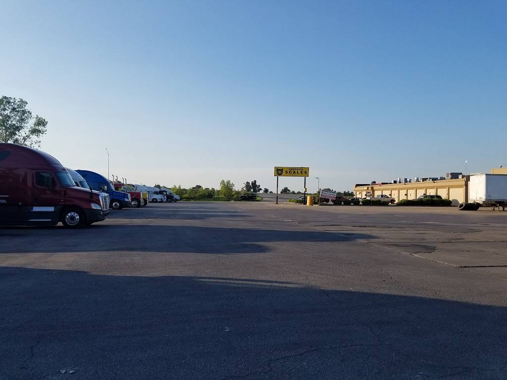 Pilot Travel Center | restaurant | 917 E Elm St, Marston, MO 63866, USA | 5736432320 OR +1 573-643-2320