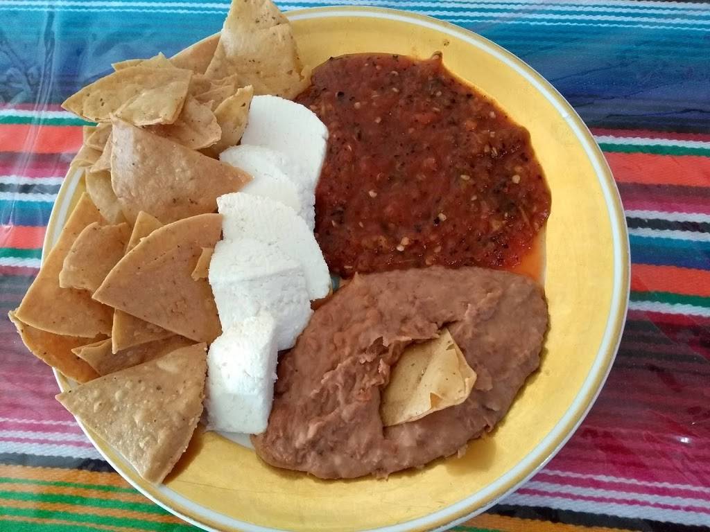 Antojitos Los Panchos | restaurant | Nueva Tijuana, 22435 Tijuana, B.C., Mexico | 016643068249 OR +52 664 306 8249