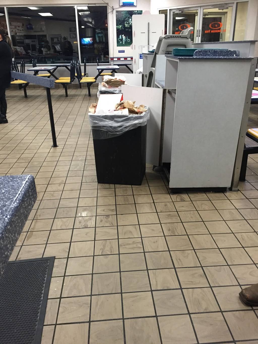 A&W Restaurant | restaurant | 15495 E Andrews Dr, Denver, CO 80239, USA | 3033071400 OR +1 303-307-1400