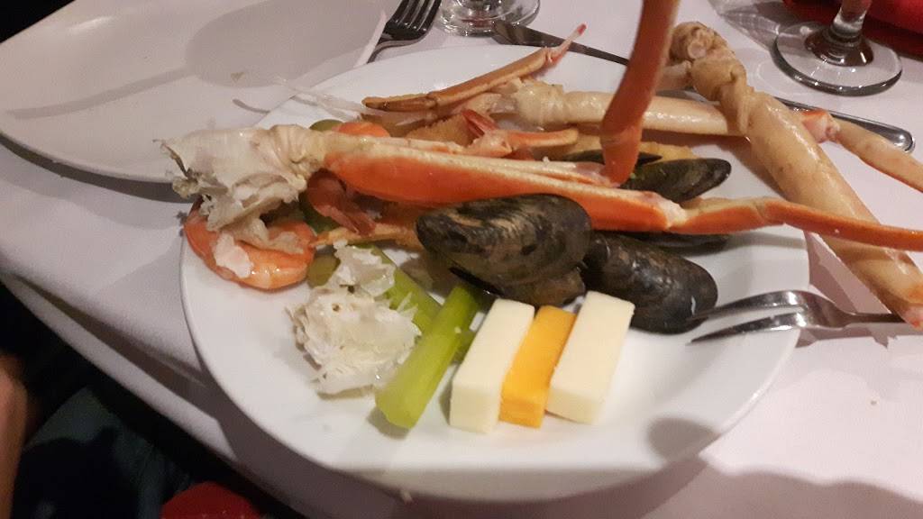 La Ferme Rouge | restaurant | 1170 Chemin dAylmer, Gatineau, QC J9H 7L3, Canada | 8196003600 OR +1 819-600-3600