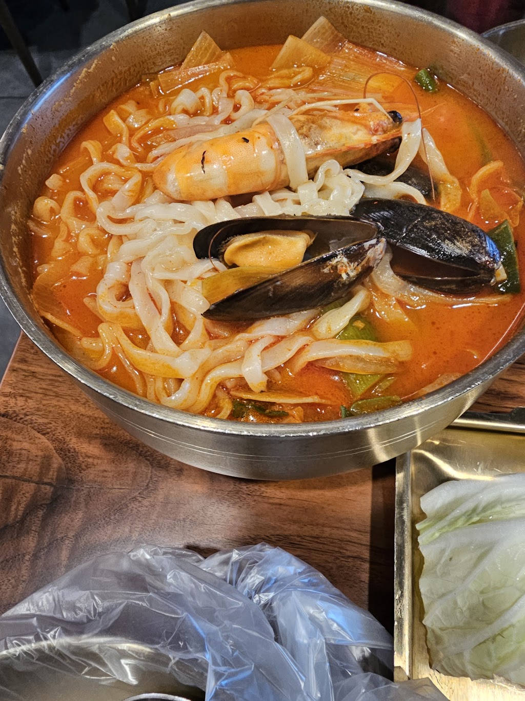 Yuk Dae Jang Rowland Heights - 육대장 로렌하이츠 | restaurant | 19732 Colima Rd, Rowland Heights, CA 91748, USA | 9095510014 OR +1 909-551-0014