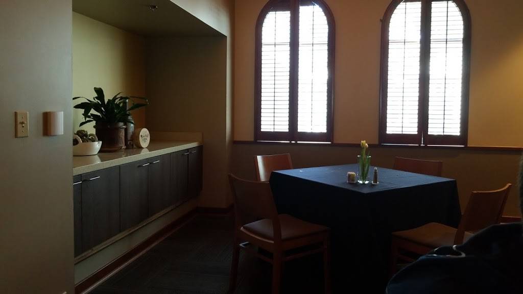 University Club | restaurant | 1259 E Colton Ave, Redlands, CA 92374, USA | 9097488957 OR +1 909-748-8957