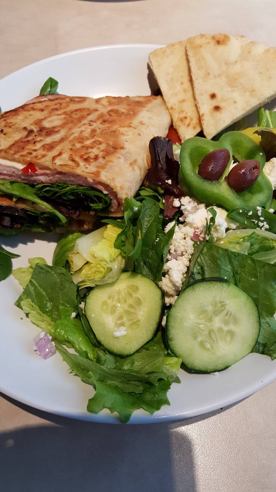 Zoës Kitchen | restaurant | 10850 Louetta Rd Ste 100, Houston, TX 77070, USA | 2812514392 OR +1 281-251-4392