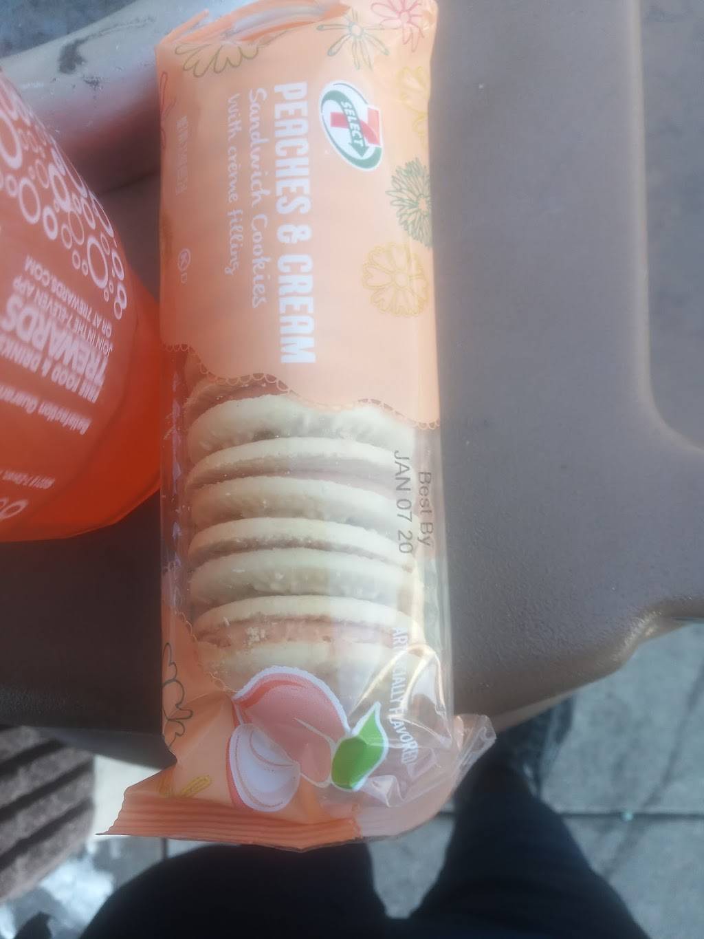 Chipotle Mexican Grill | restaurant | 4490 Peoria St, Denver, CO 80239, USA | 3033071096 OR +1 303-307-1096