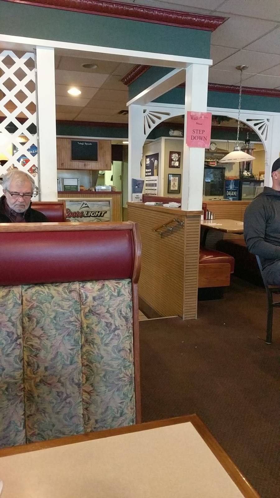 Windmill Family Restaurant | restaurant | 172 Loudon Rd, Concord, NH 03301, USA | 6032250600 OR +1 603-225-0600