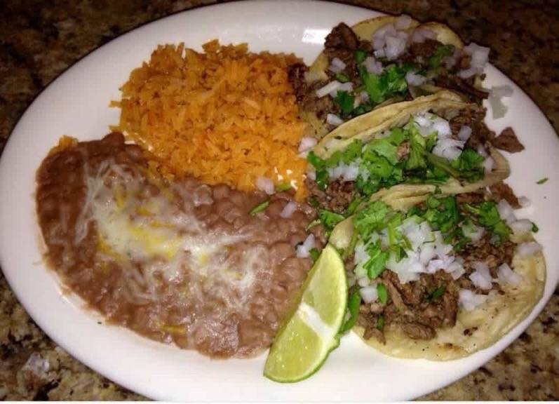 El pipil restaurant | restaurant | 11101 Sherman Way, Sun Valley, CA 91352, USA | 8187477224 OR +1 818-747-7224