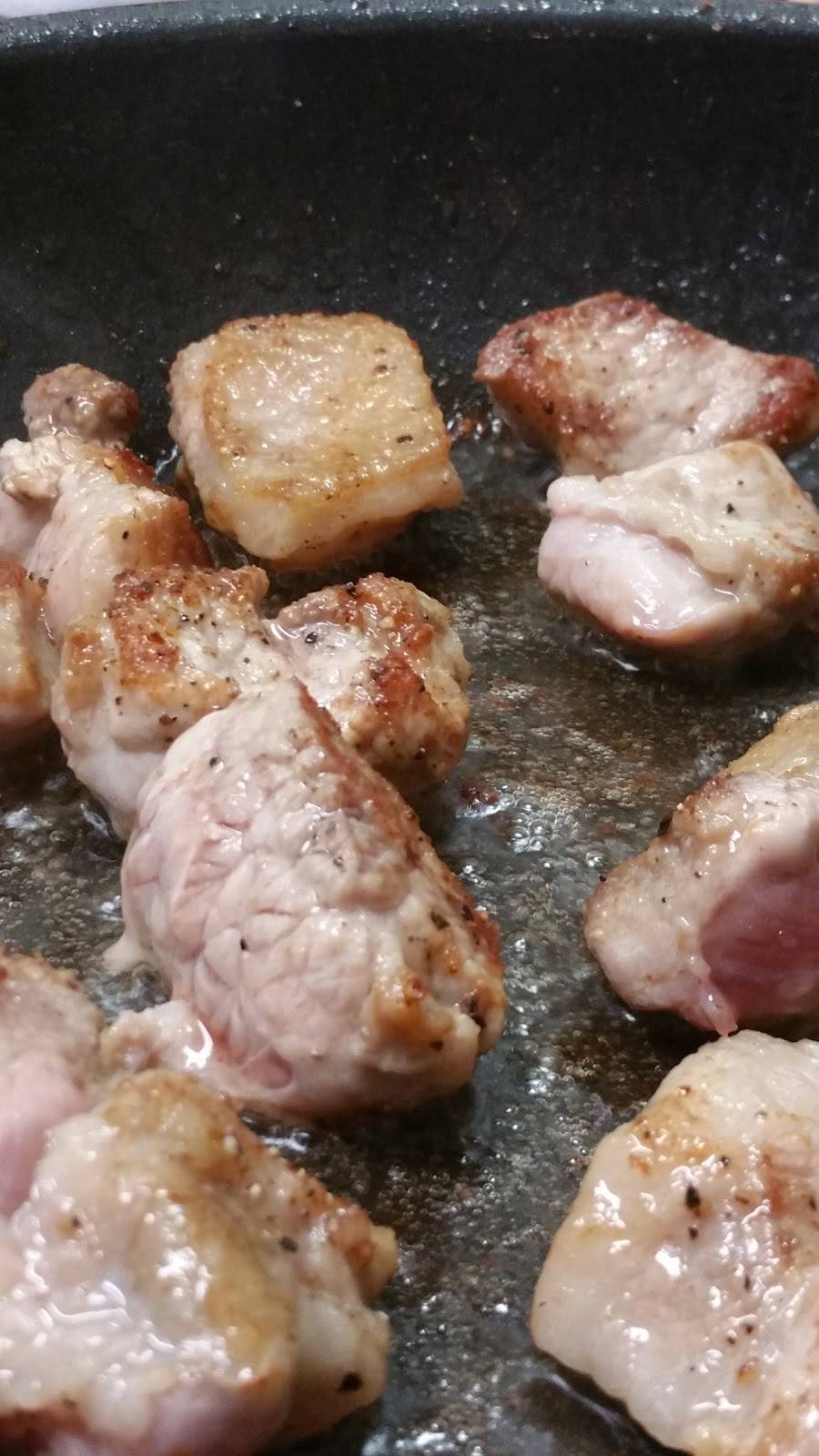 Cobblestone Road Tavern | restaurant | 216 Main St, West Chicago, IL 60185, USA | 6302311282 OR +1 630-231-1282