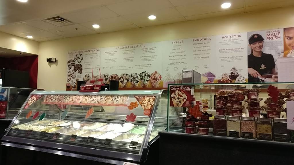 Cold Stone Creamery | bakery | 2935 S 108th St, West Allis, WI 53227, USA | 4145413888 OR +1 414-541-3888