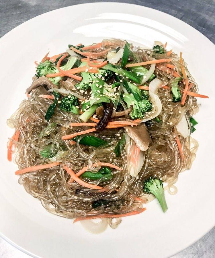 Kims Kitchen | restaurant | Above Palace Spa, 1727 S 316th St Ste #201, Federal Way, WA 98003, USA | 2062498008 OR +1 206-249-8008