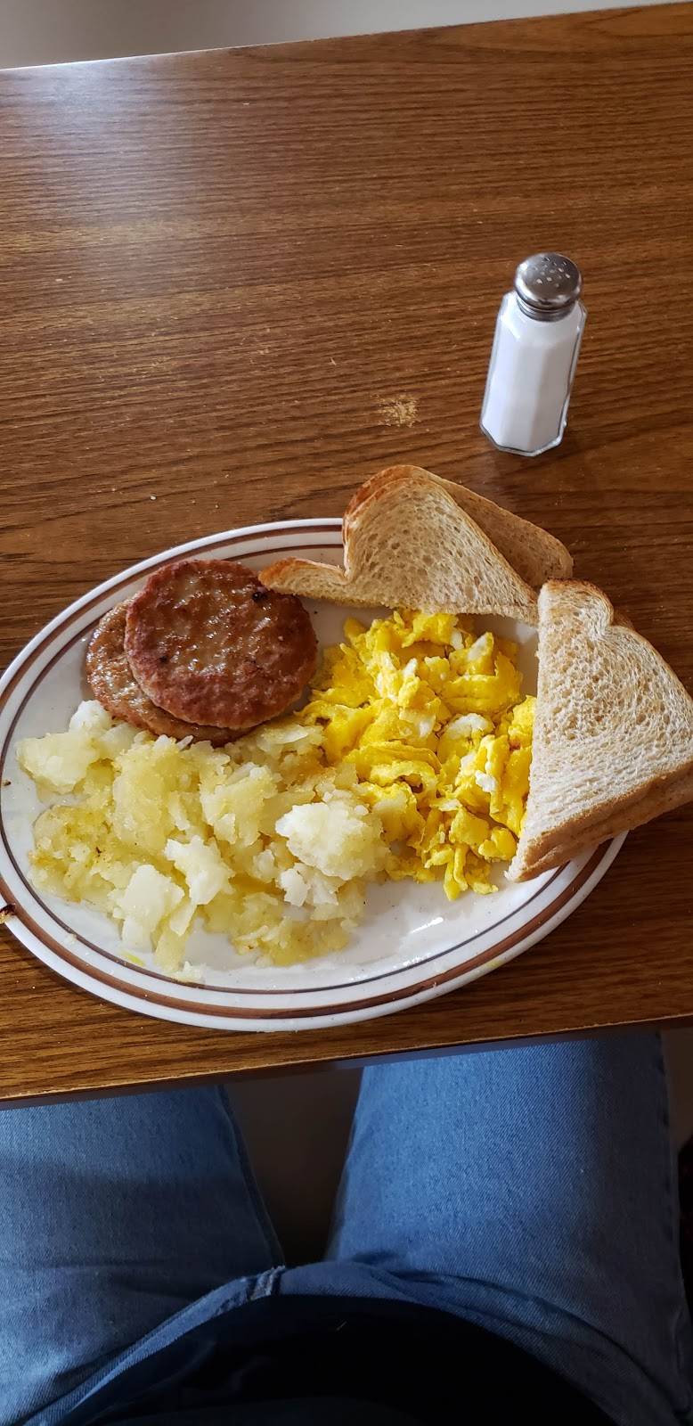 Woodys | restaurant | 3829 S Main St, Akron, OH 44319, USA | 3306441051 OR +1 330-644-1051