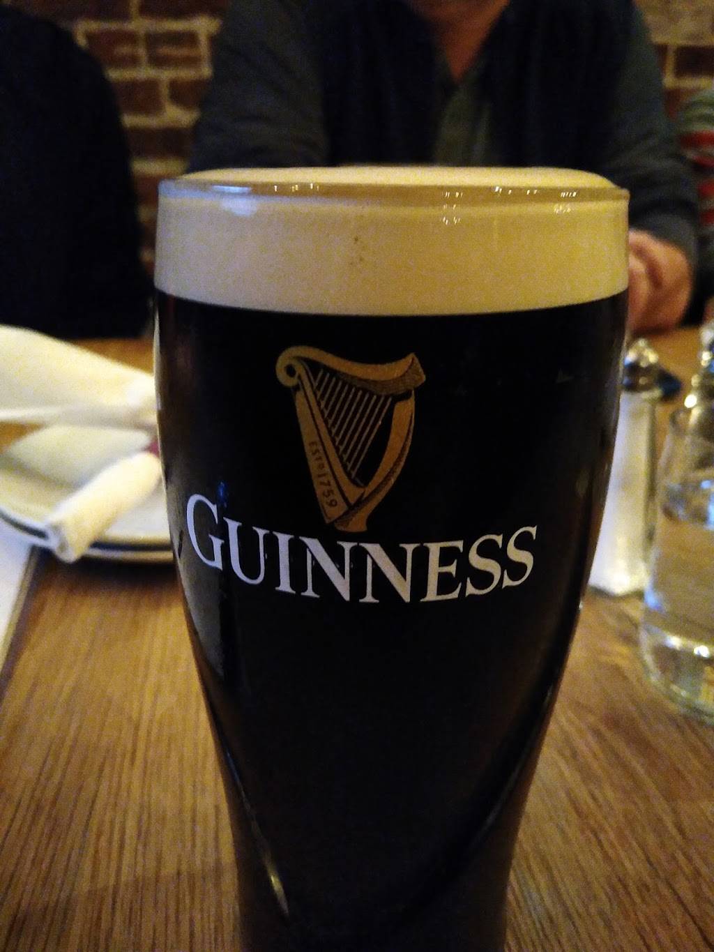 Alhambra Irish House | restaurant | 831 Main St, Redwood City, CA 94063, USA | 6503664366 OR +1 650-366-4366