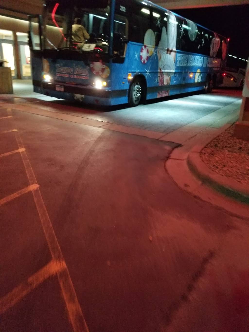 Island Perk | restaurant | 5734 Sturgeon Lake Rd, Welch, MN 55089, USA | 8002227077 OR +1 800-222-7077