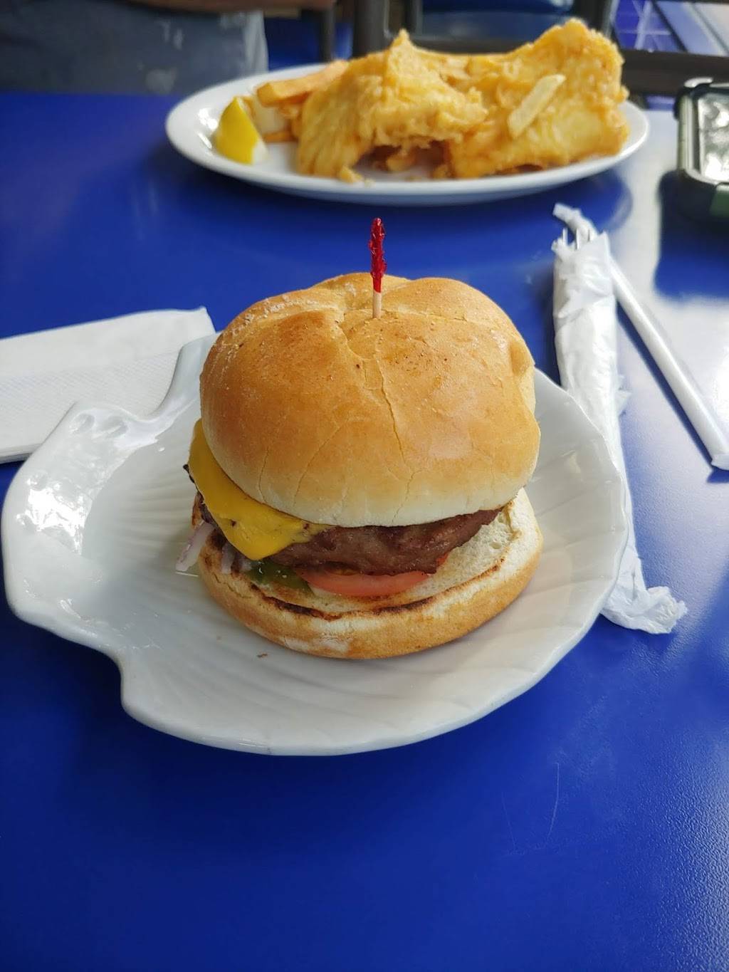 Captain Georges Fish and Chips | restaurant | 150 Sidney St, Belleville, ON K8P 5L6, Canada | 6139678088 OR +1 613-967-8088