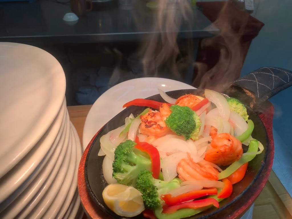 Sherpa Garden Restaurant & Bar | restaurant | 1005 W Colorado Ave, Colorado Springs, CO 80904, USA | 7198965577 OR +1 719-896-5577