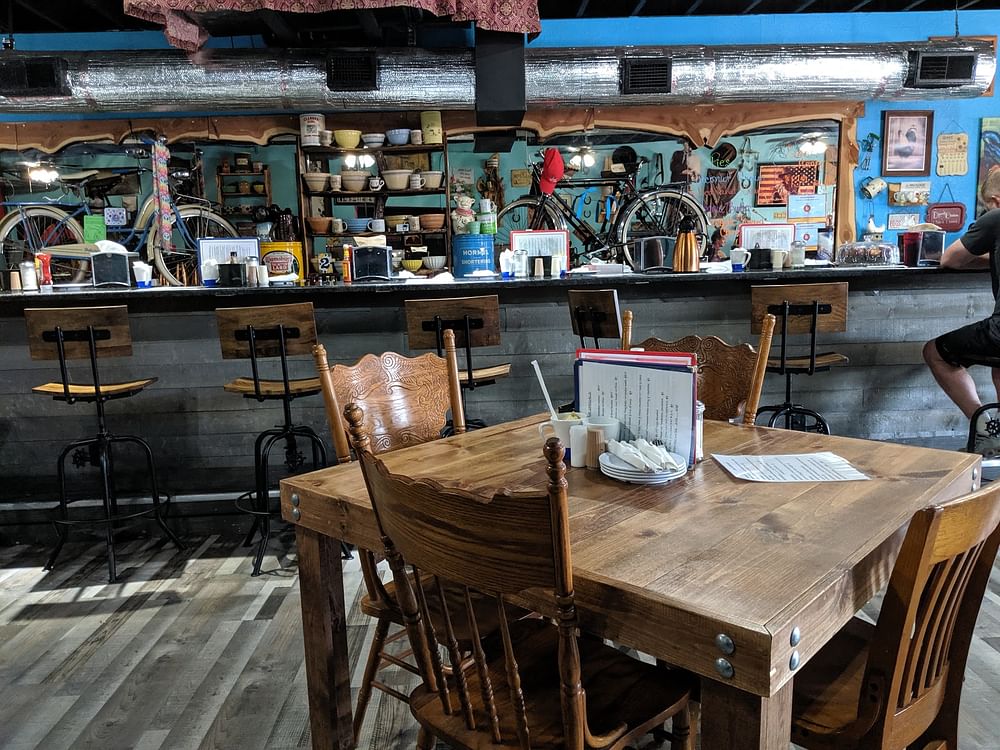 The Mixing Bowl Inc | restaurant | 2934 Southwest Blvd, Kansas City, MO 64108, USA | 8164919127 OR +1 816-491-9127