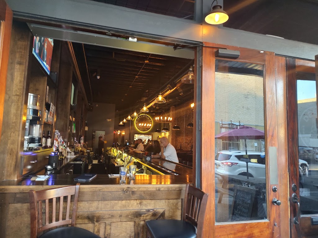 Debris Po-Boys & Drinks | restaurant | 276 Dauphin St, Mobile, AL 36602, USA | 2513788133 OR +1 251-378-8133