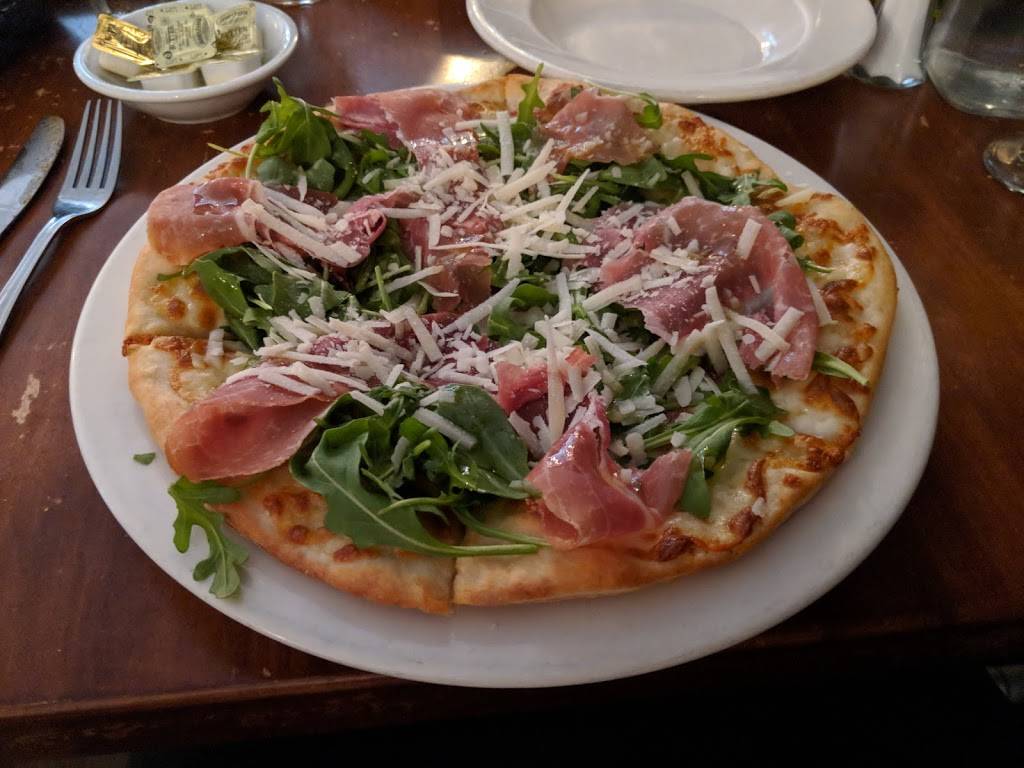 Antonios Trattoria | restaurant | 2370 Belmont Ave, Bronx, NY 10458, USA | 7187336630 OR +1 718-733-6630