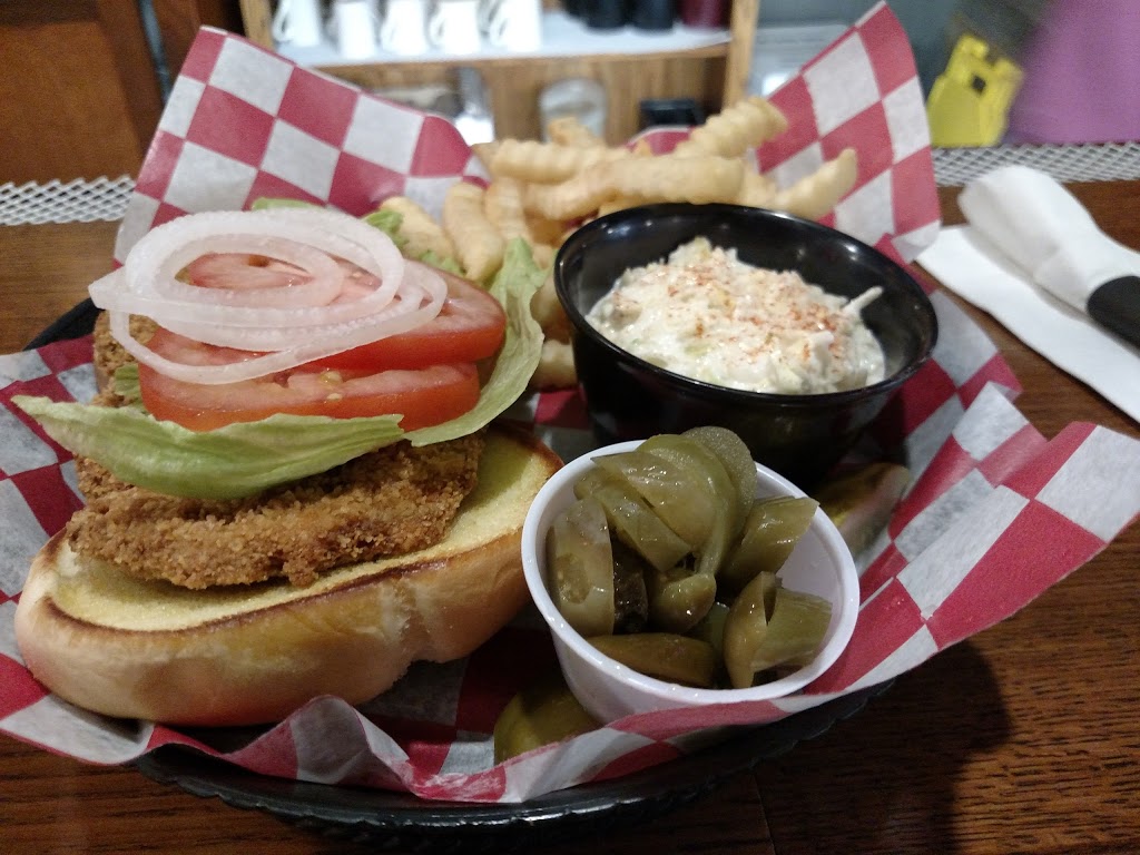 Sneakys Chicken | restaurant | 3711 Gordon Dr, Sioux City, IA 51106, USA | 7122520522 OR +1 712-252-0522