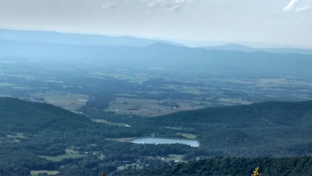 Parkhurst Restaurant | restaurant | 2547 US-211, Luray, VA 22835, USA | 5407436009 OR +1 540-743-6009