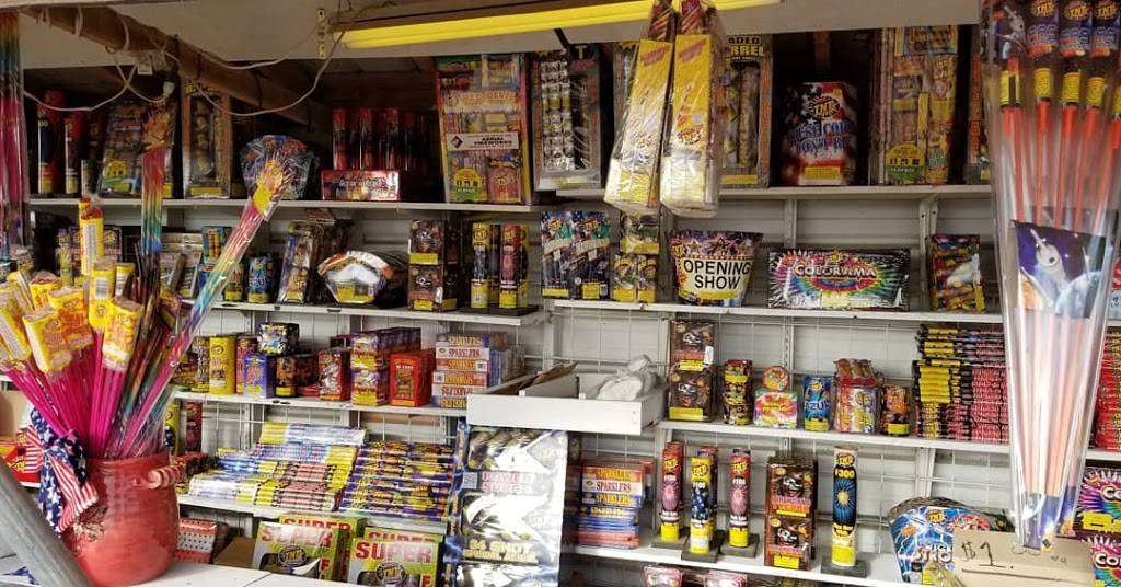 Tucker Town | restaurant | 4095 US-287, Corsicana, TX 75109, USA | 9038513012 OR +1 903-851-3012