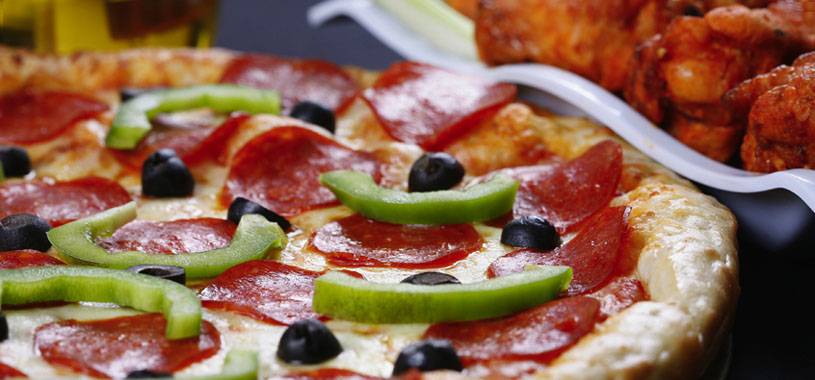 Round Table Pizza | meal delivery | Hornet Athletic Center, 6000 J St, Sacramento, CA 95819, USA | 9162782800 OR +1 916-278-2800