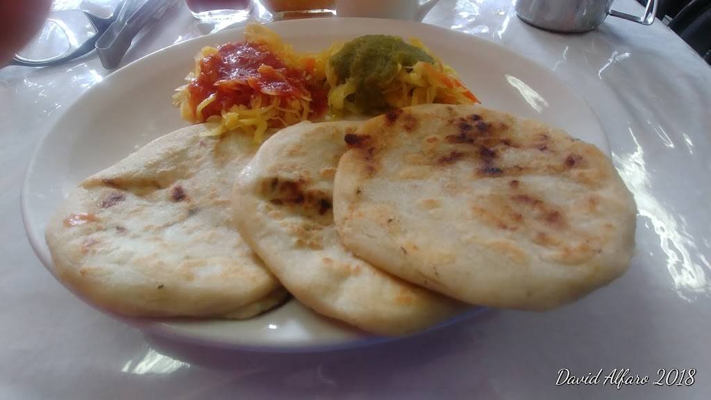 Mama Sofia | restaurant | 8840 Rue Sherbrooke E, Montréal, QC H1L 1C6, Canada | 5145438840 OR +1 514-543-8840