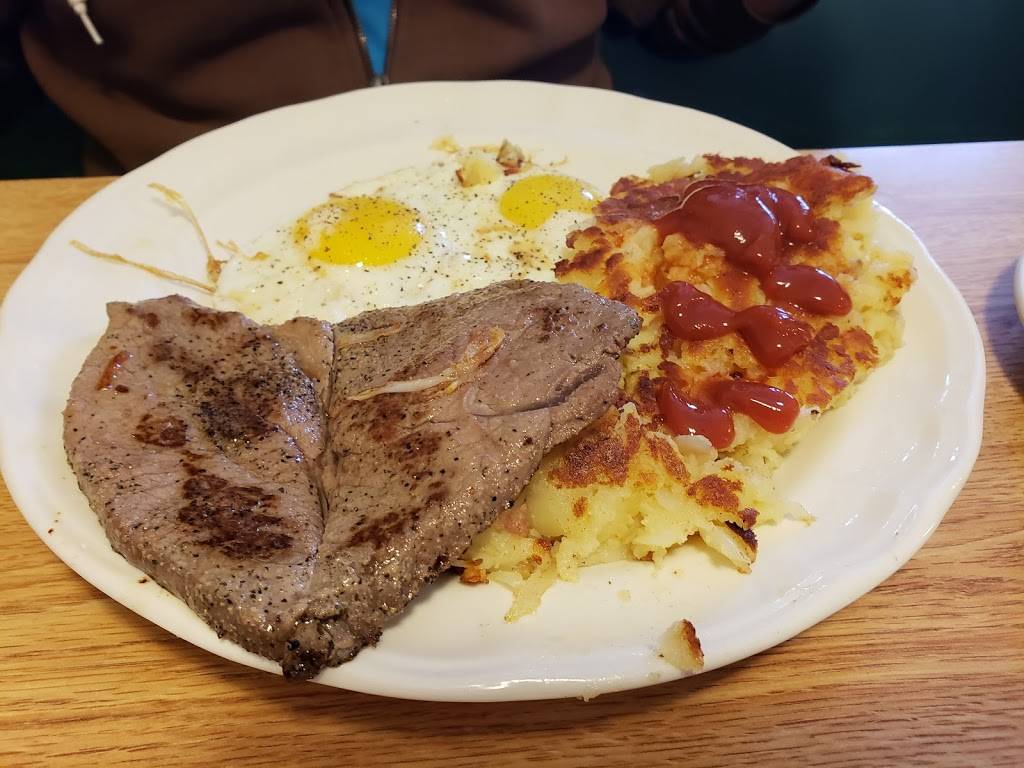 Robertas Village Inn | restaurant | 2326 D St, La Verne, CA 91750, USA | 9095961513 OR +1 909-596-1513