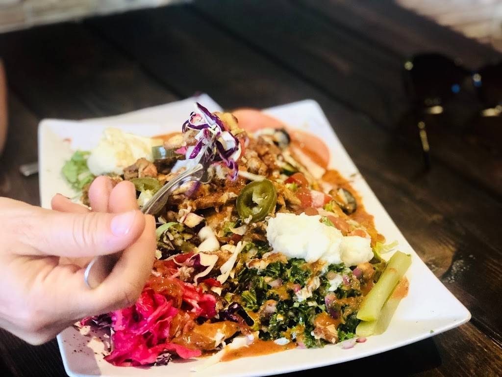 Zayzoun Mediterranean Restaurant | restaurant | 3836 Bloor St W, Etobicoke, ON M9B 1L1, Canada | 6477482364 OR +1 647-748-2364