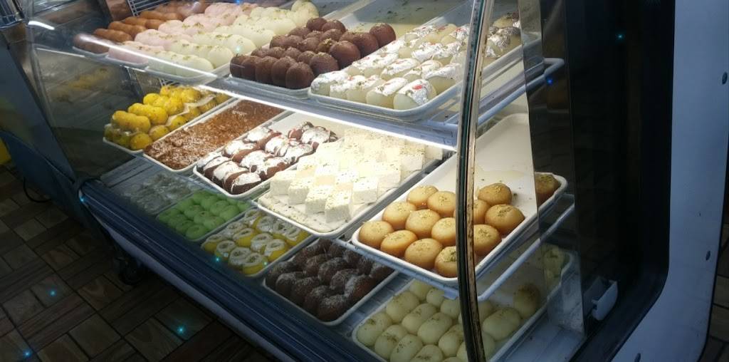 Pakiza | restaurant | 1032 Coney Island Ave, Brooklyn, NY 11230, USA | 7184345596 OR +1 718-434-5596