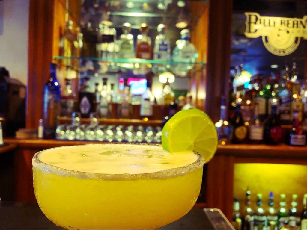 Billy Beans Ecuadorian Restaurant | restaurant | 80 White St, Danbury, CT 06810, USA | 2037442326 OR +1 203-744-2326