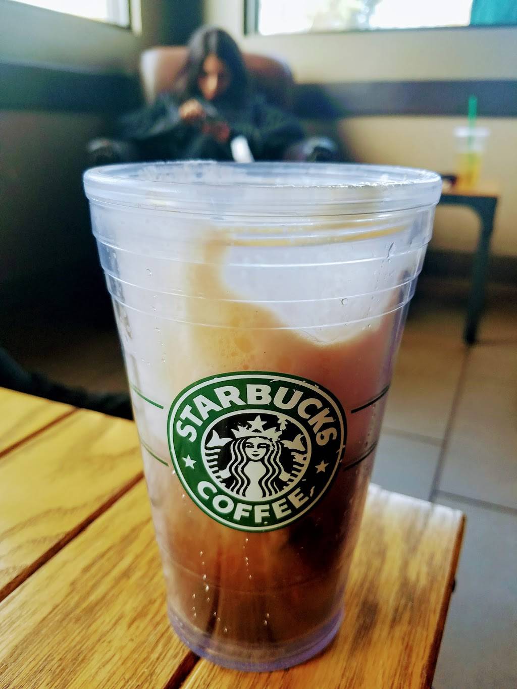 Starbucks | cafe | 688 Lindero Canyon Rd, Oak Park, CA 91377, USA | 8188652184 OR +1 818-865-2184