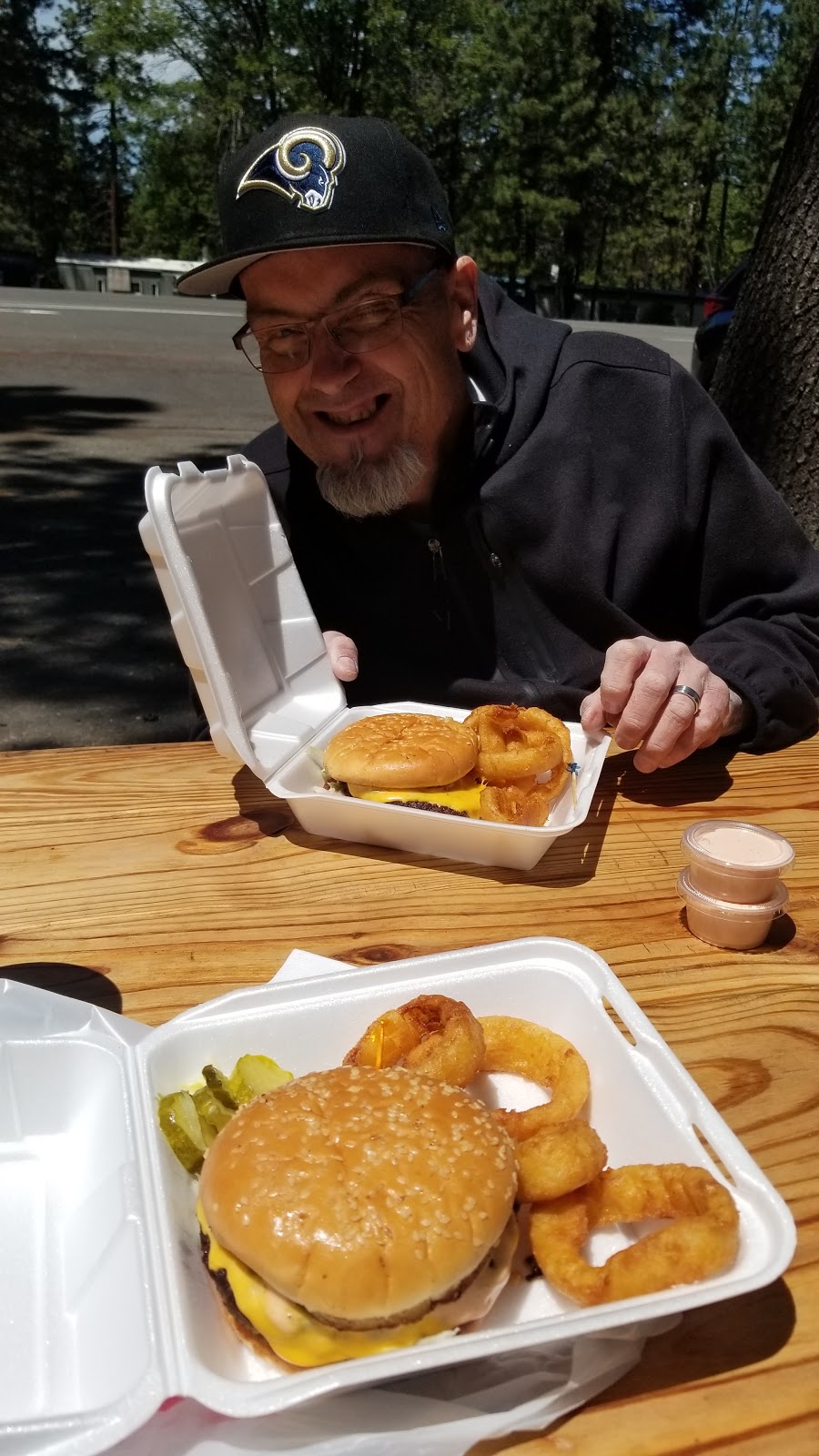 Chatty Kathys | restaurant | 38127 CA-299, Burney, CA 96013, USA | 5303352152 OR +1 530-335-2152