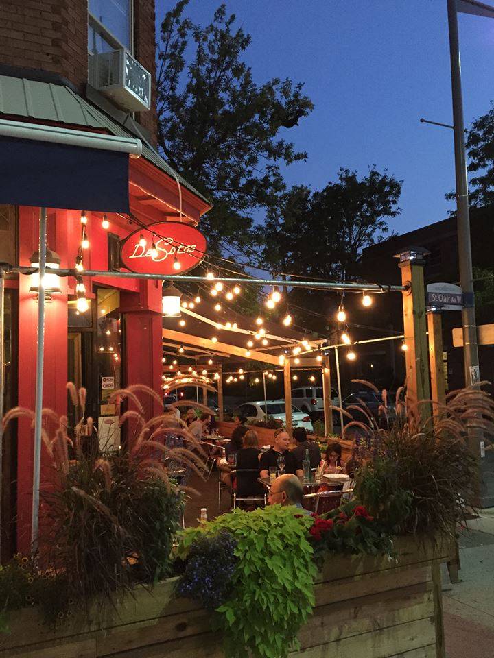 DeSotos Eatery | restaurant | 1079 St Clair Ave W, Toronto, ON M6E 1A6, Canada | 4166512109 OR +1 416-651-2109