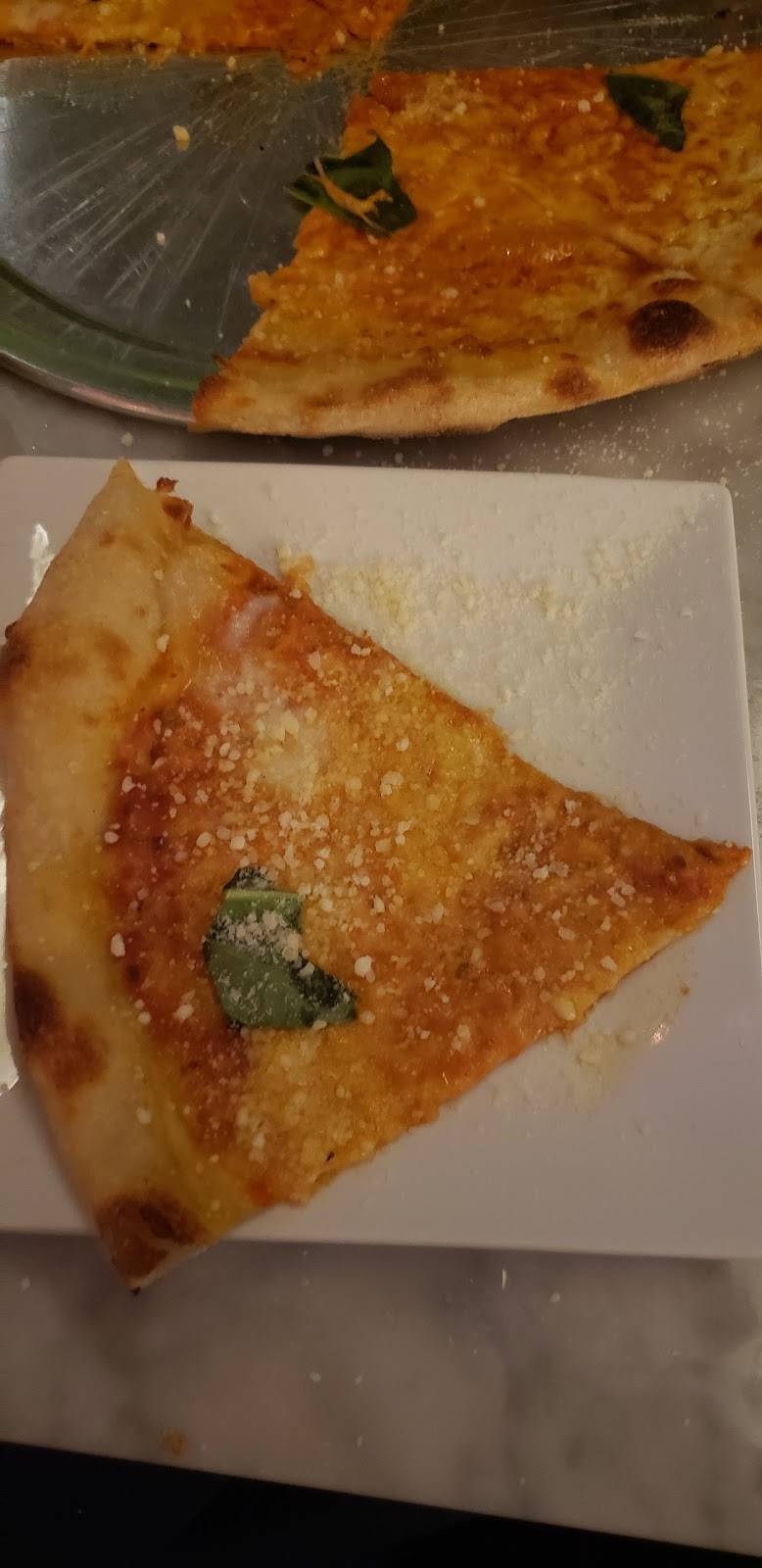 The Connection Pizza & Bar | restaurant | 1100 S Lamar Blvd Suite 2140, Austin, TX 78704, USA | 5122849867 OR +1 512-284-9867