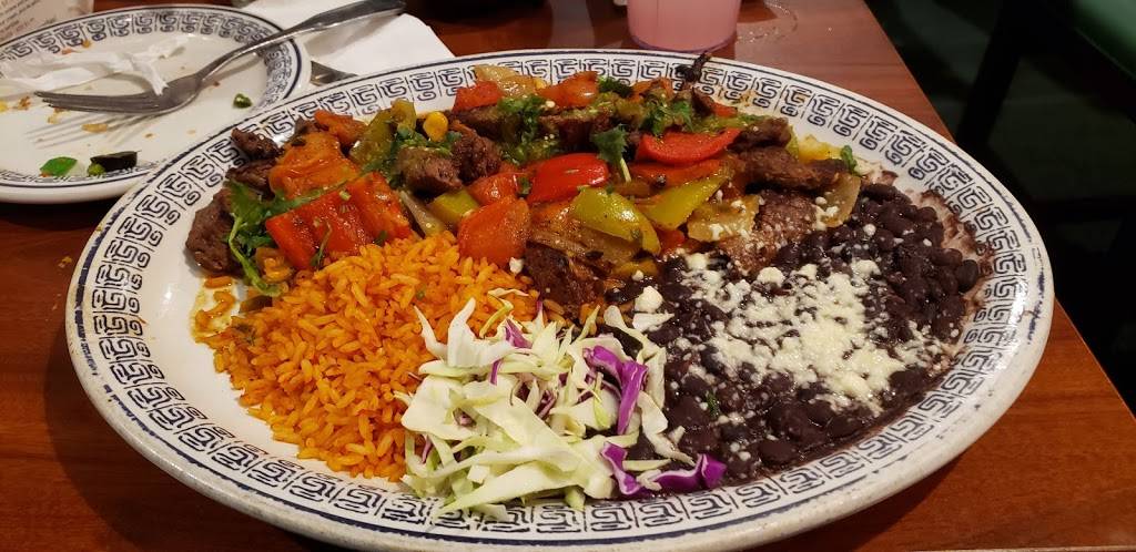 Rodrigos Mexican Restaurant | restaurant | 2681 W La Palma Ave, Anaheim, CA 92801, USA | 7149952661 OR +1 714-995-2661