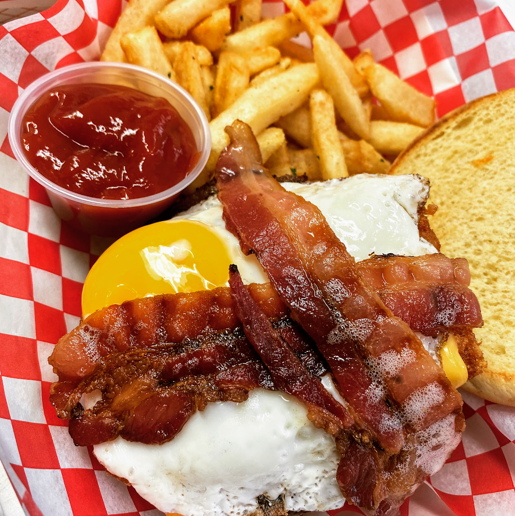 Red Barn Grill & Cafe | restaurant | 23331 Orchard Lake Rd, Farmington, MI 48336, USA | 2484827009 OR +1 248-482-7009