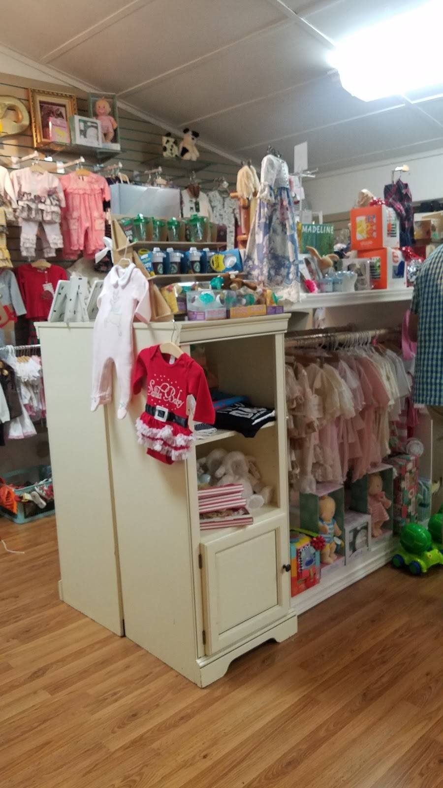 The Alley On Bitters | shopping mall | 555 W Bitters Rd, Hill Country Village, TX 78232xvbvckbv ccc hj, North Central, TX 78232, USA | 2106388754 OR +1 210-638-8754