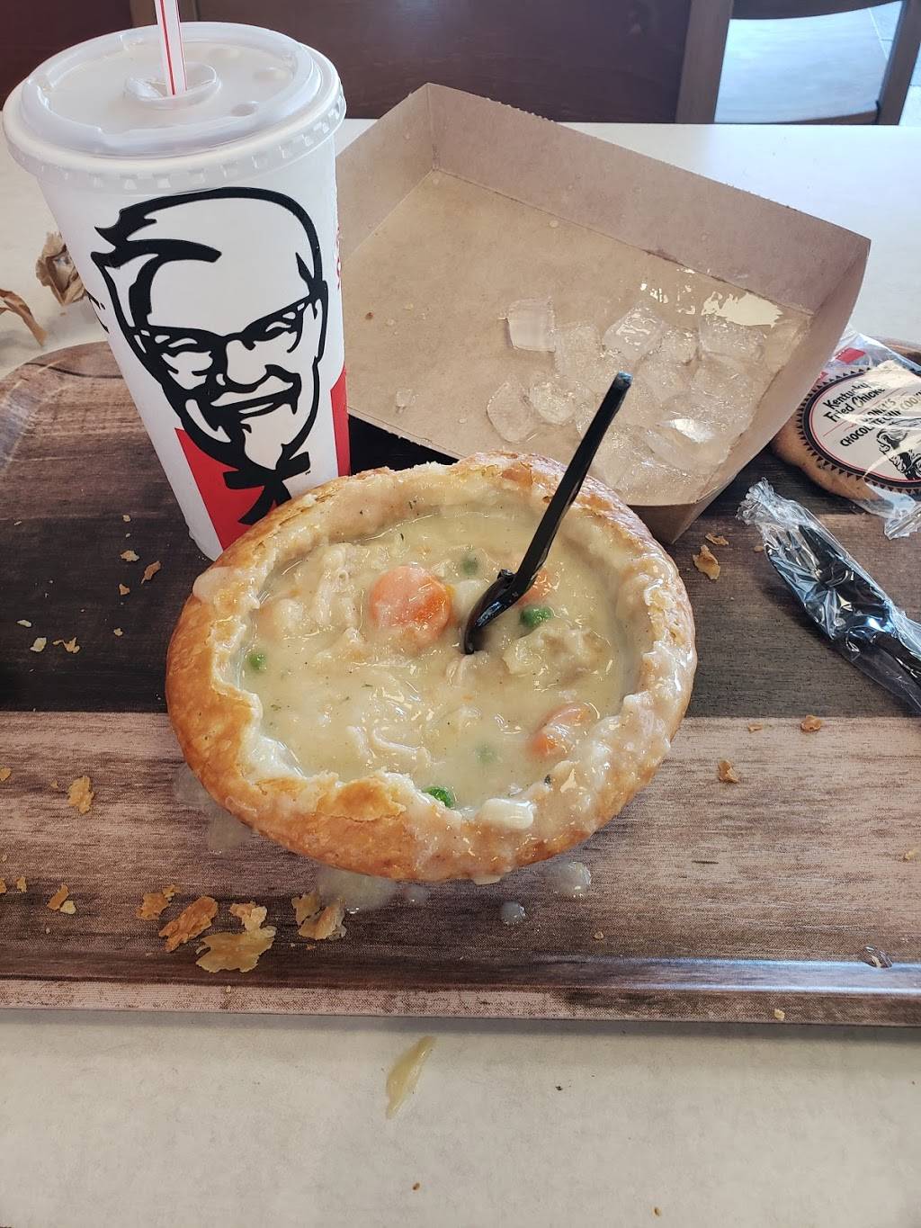 KFC | restaurant | 3949 N 132nd St, Omaha, NE 68164, USA | 4024966550 OR +1 402-496-6550