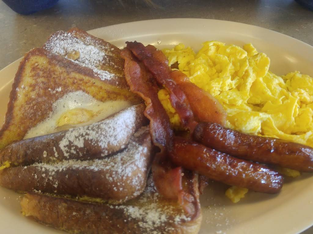 Doublz | restaurant | 4750 Riverside Dr, Chino, CA 91710, USA | 9096276622 OR +1 909-627-6622