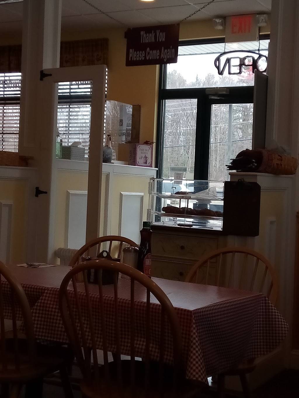 Christinas Country Cafe | cafe | 416 Emerson Ave, Hampstead, NH 03841, USA | 6033293430 OR +1 603-329-3430