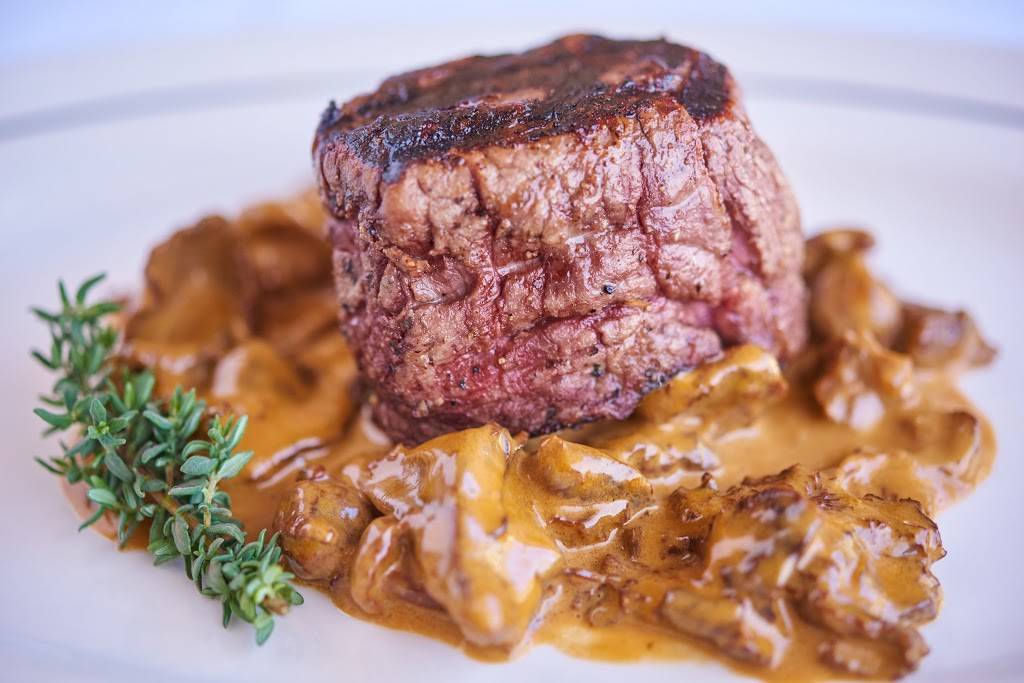 Luckys | restaurant | 1279 Coast Village Rd, Montecito, CA 93108, USA | 8055657540 OR +1 805-565-7540