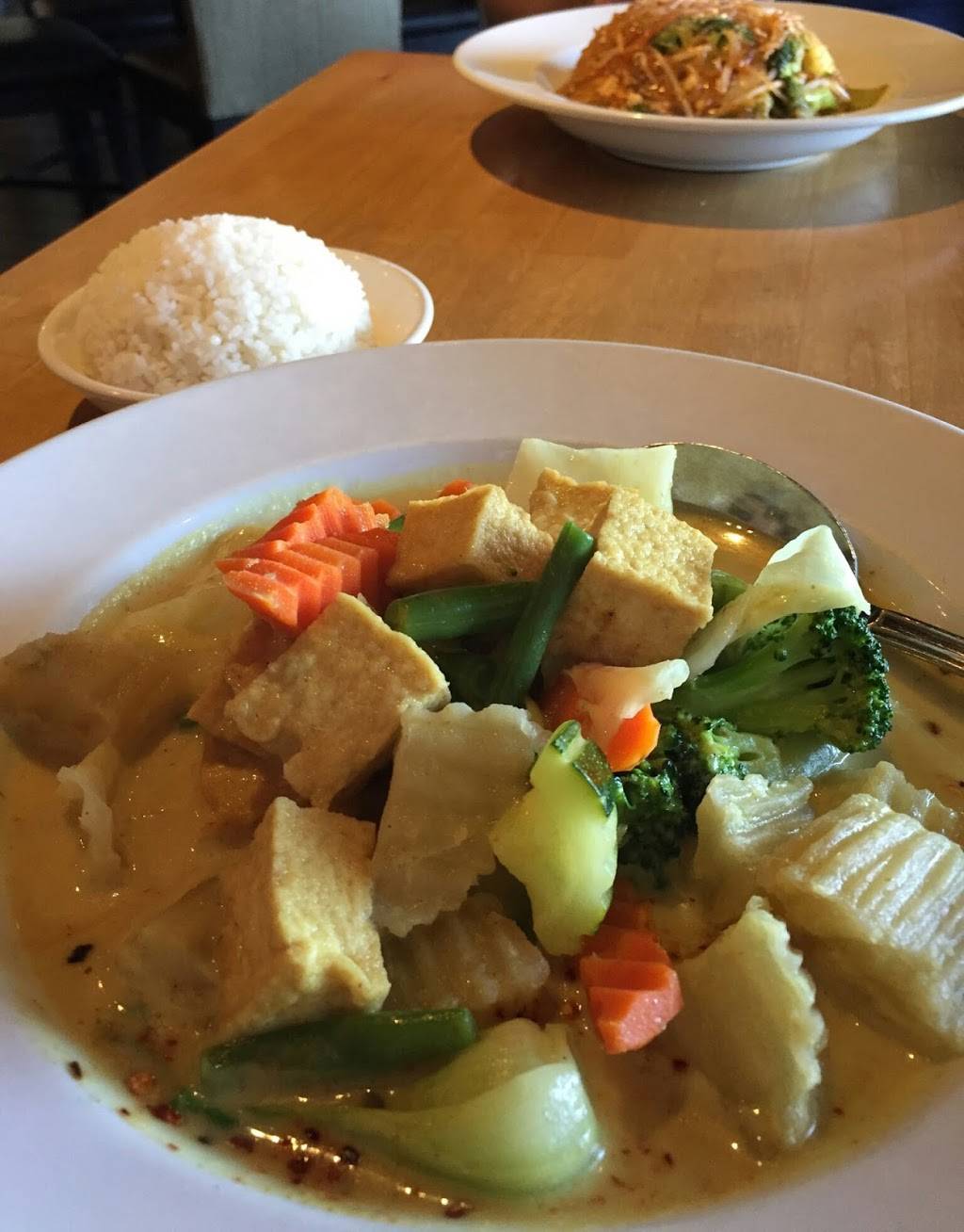 Gaati Thai Kitchen | restaurant | 10545 S Eastern Ave #100, Henderson, NV 89052, USA | 7029989800 OR +1 702-998-9800
