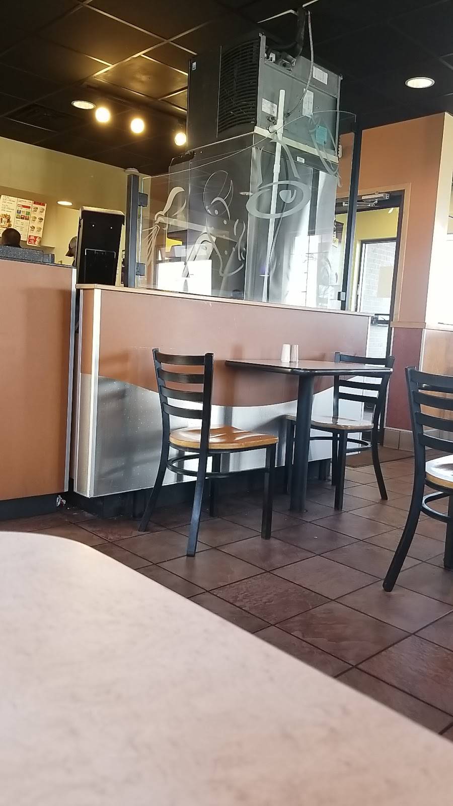 KFC | restaurant | 80 Clinton Plaza, Clinton, IL 61727, USA | 2179352022 OR +1 217-935-2022