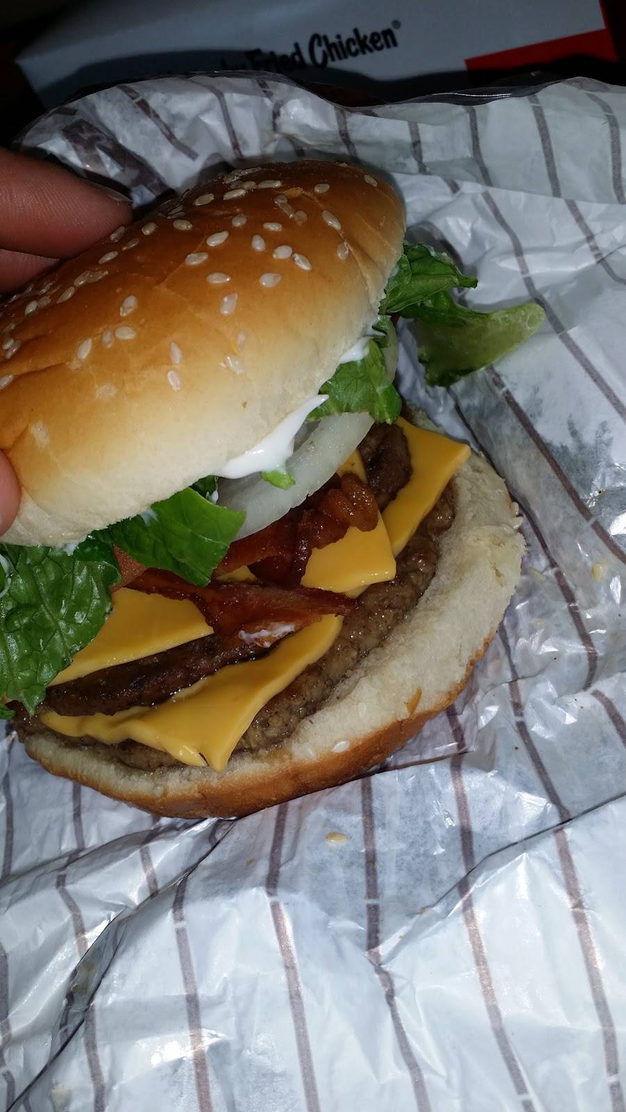 A&W | restaurant | 10270 North Fwy, Houston, TX 77037, USA | 2816686015 OR +1 281-668-6015