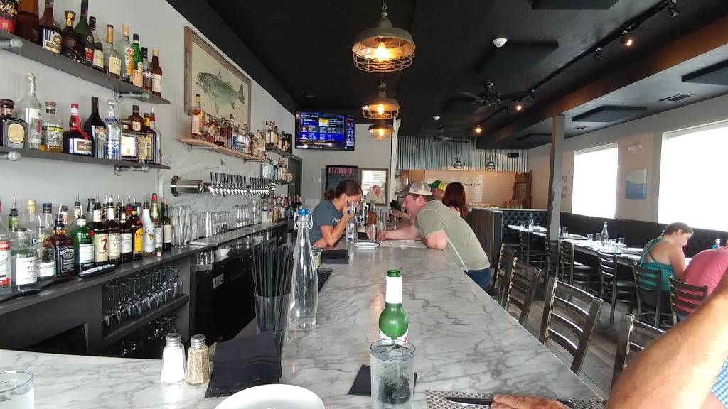 The Oysterman | restaurant | 3807, 30 Railroad Ave, Duxbury, MA 02332, USA | 7819342900 OR +1 781-934-2900