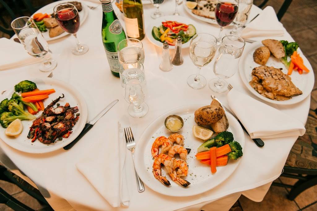 Oreganos Grill | restaurant | 6535 Avenue Somerled, Montréal, QC H4V 1S8, Canada | 5144878541 OR +1 514-487-8541