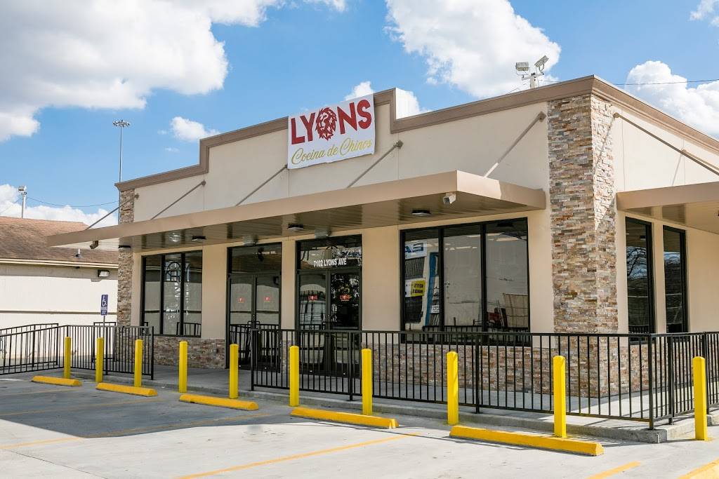 Lyons Cocina de Chinos | restaurant | 7102 Lyons Ave, Houston, TX 77020, USA | 7136729788 OR +1 713-672-9788