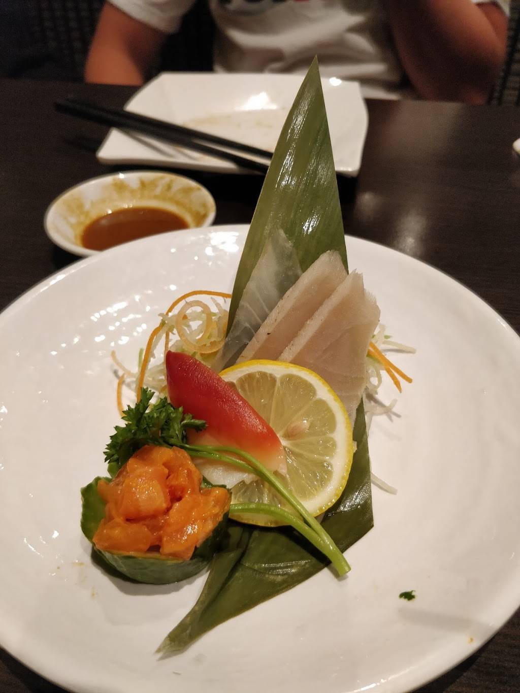 Shitake Sushi+Thai | restaurant | 4401 Highway 7 West, Woodbridge, ON L4L 9A9, Canada | 9058514401 OR +1 905-851-4401