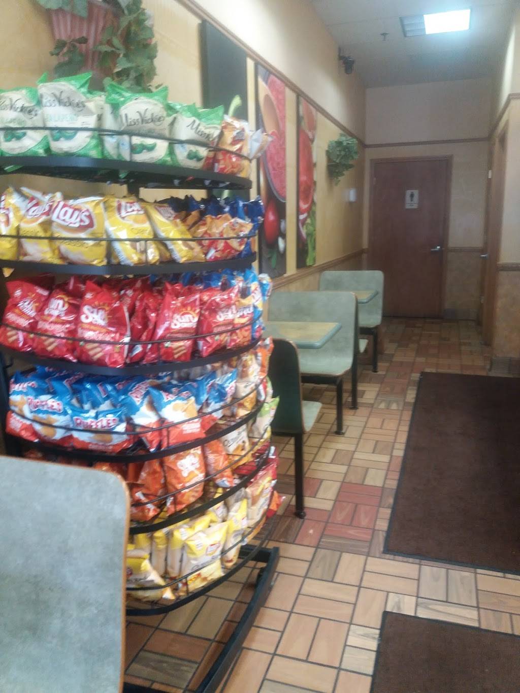 Subway | restaurant | 30325 Detroit Rd, Westlake, OH 44145, USA | 4408712101 OR +1 440-871-2101