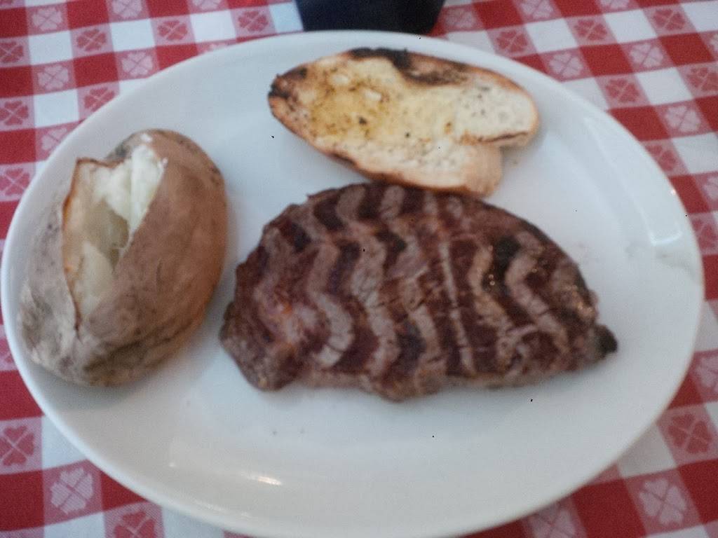 The Beefmastor Inn | restaurant | 2656 US-301, Wilson, NC 27893, USA | 2522377343 OR +1 252-237-7343